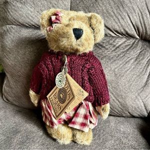 Boyds Bears & Friends Collectible Plush Toy